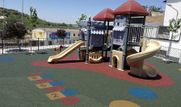 BIGMAT PEREA parque infantil con pavimento de caucho
