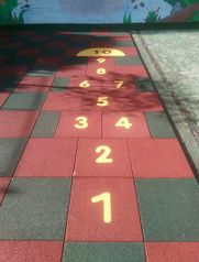 BIGMAT PEREA juego para niños con pavimento de caucho